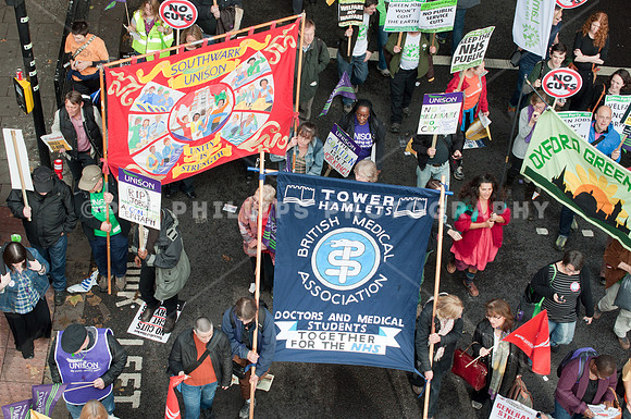 Unions march in London against cuts