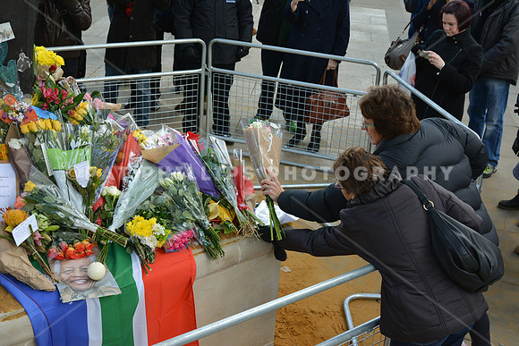 Reaction to the death of Nelson Mandela, London UK