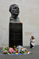 Reaction to the death of Nelson Mandela, London UK
