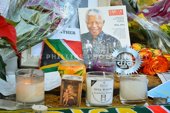 Reaction to the death of Nelson Mandela, London UK